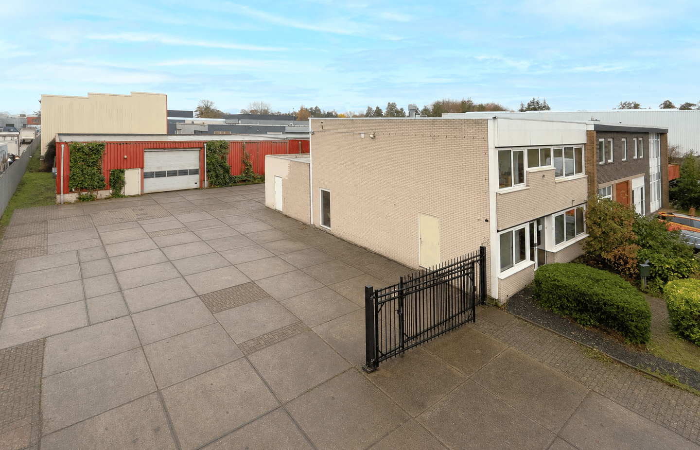 Bekijk foto 1 van Bijlmermeerstraat 5