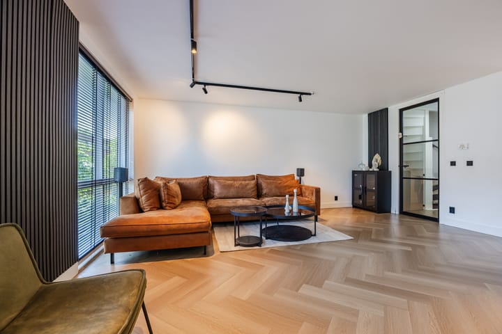 Tussenwoning te koop: Uniceflaan 44, Hellevoetsluis