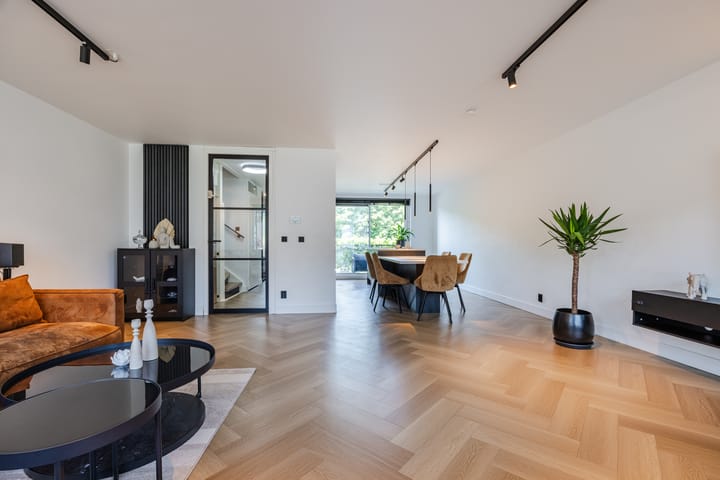 Tussenwoning te koop: Uniceflaan 44, Hellevoetsluis