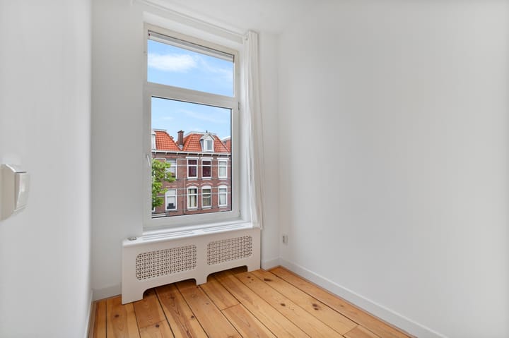 Studio te koop: Paul Krugerlaan 159, 'S-Gravenhage