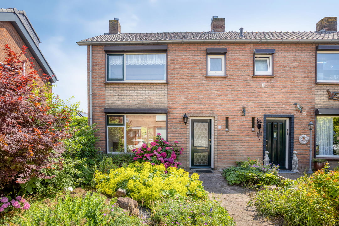Photo 1 of Pastoor Grimmeltstraat 24