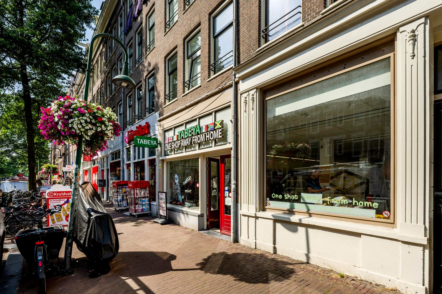 Bekijk foto 2 van Spaarndammerstraat 107-109