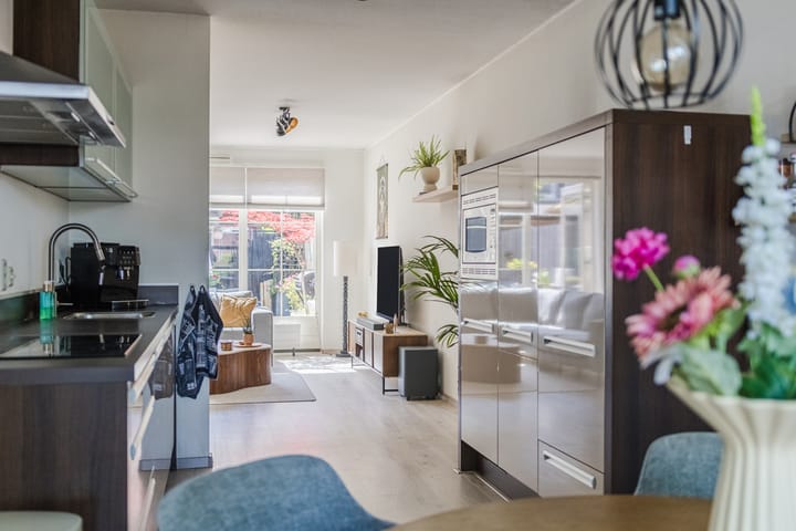 Tussenwoning te koop: Aristoteleslaan 79, 'S-Gravenhage