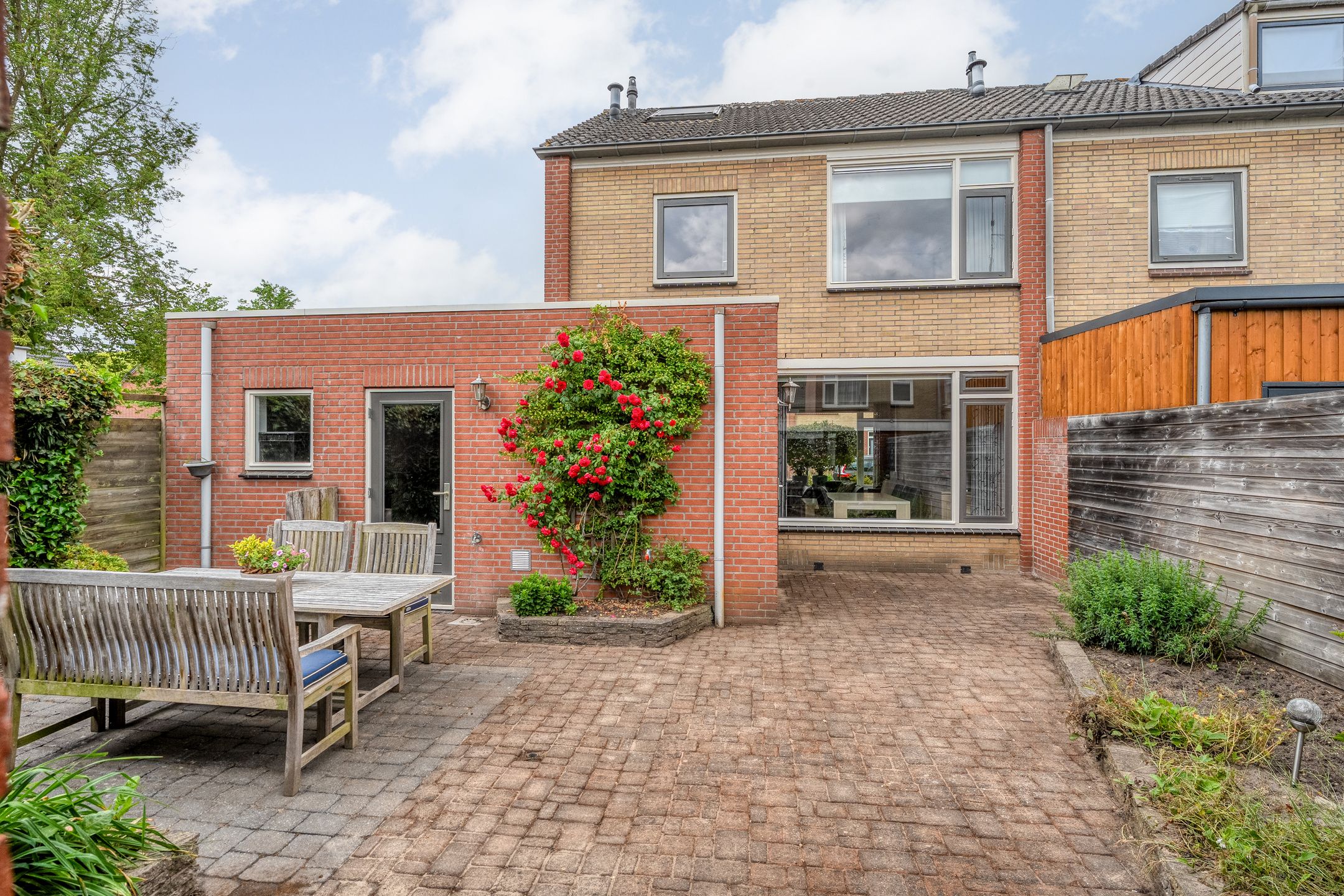 Photo 36 of Meidoornstraat 2