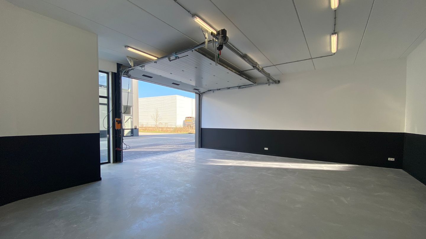 View photo 2 of Betsy van Goorstraat 28