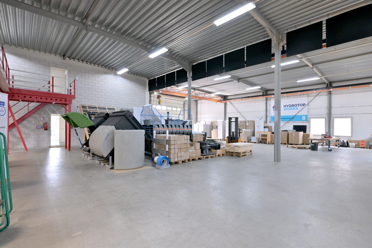 Bekijk foto 2 van Paderbornstraat 8
