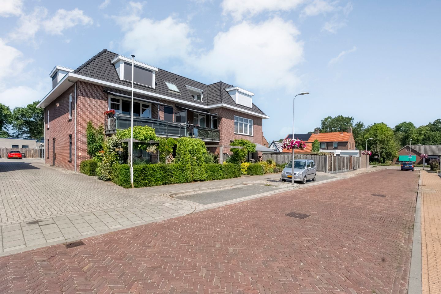 Foto 1 van Burgemeester Oprellaan 1-A