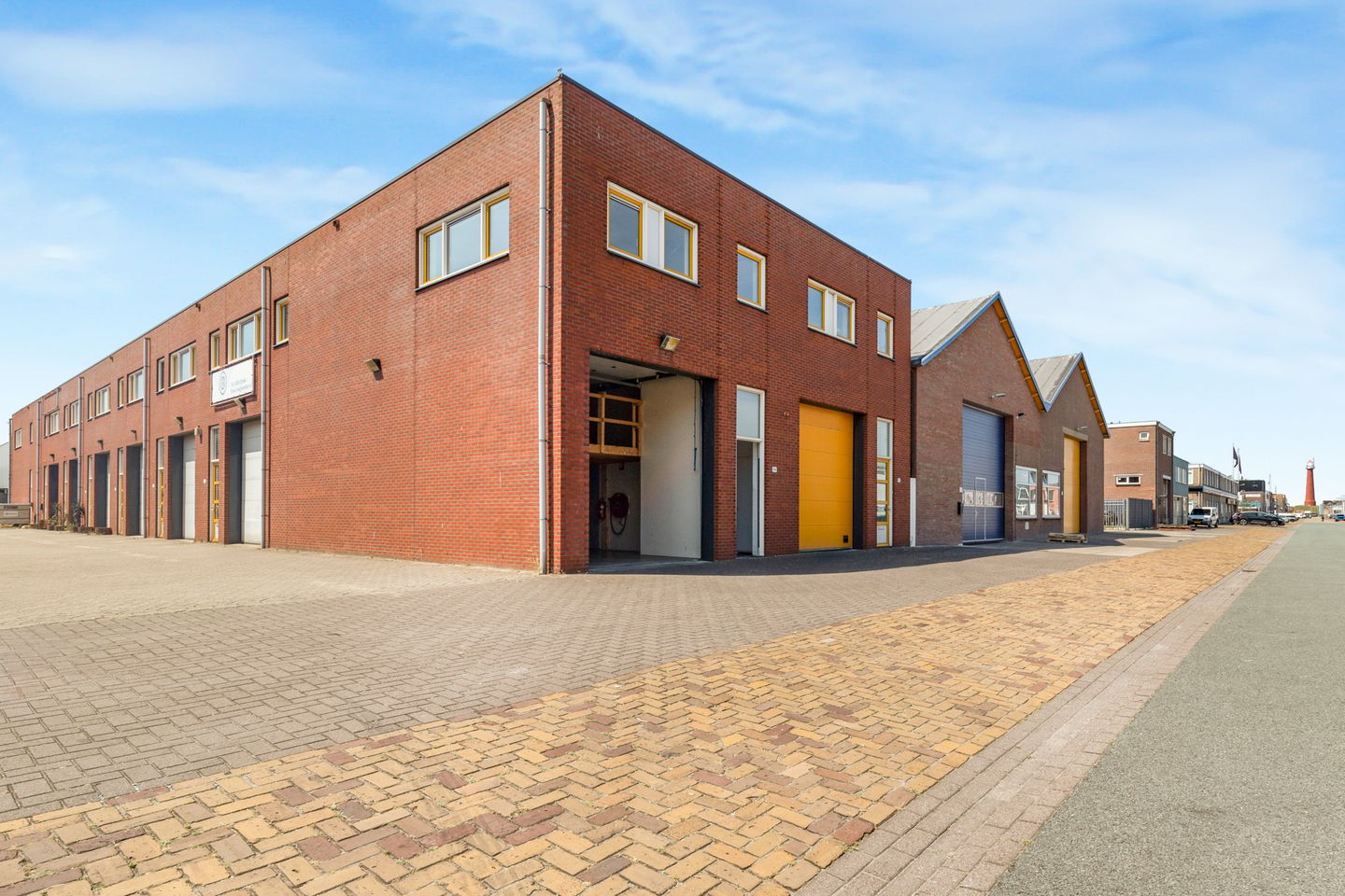 Bekijk foto 2 van Middenhavenstraat 94