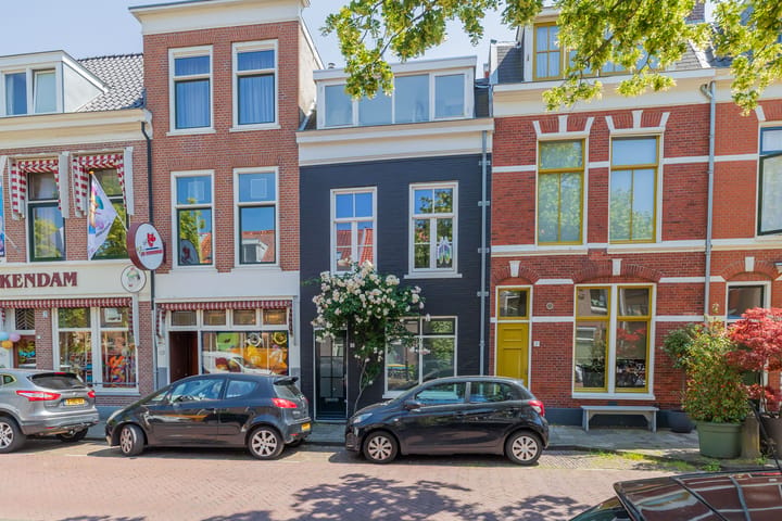 Tussenwoning te koop: Gedempte Raamgracht 11, Haarlem