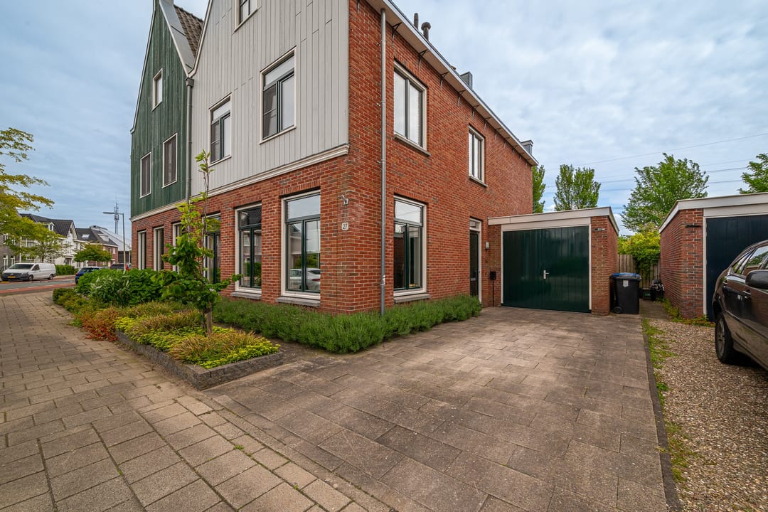 Photo 2 of Zuiderzeelaan 27