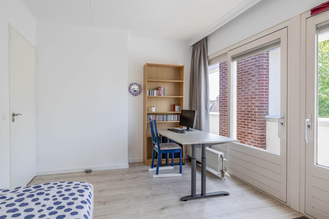 Photo 31 of Prins Hendrikstraat 66-D