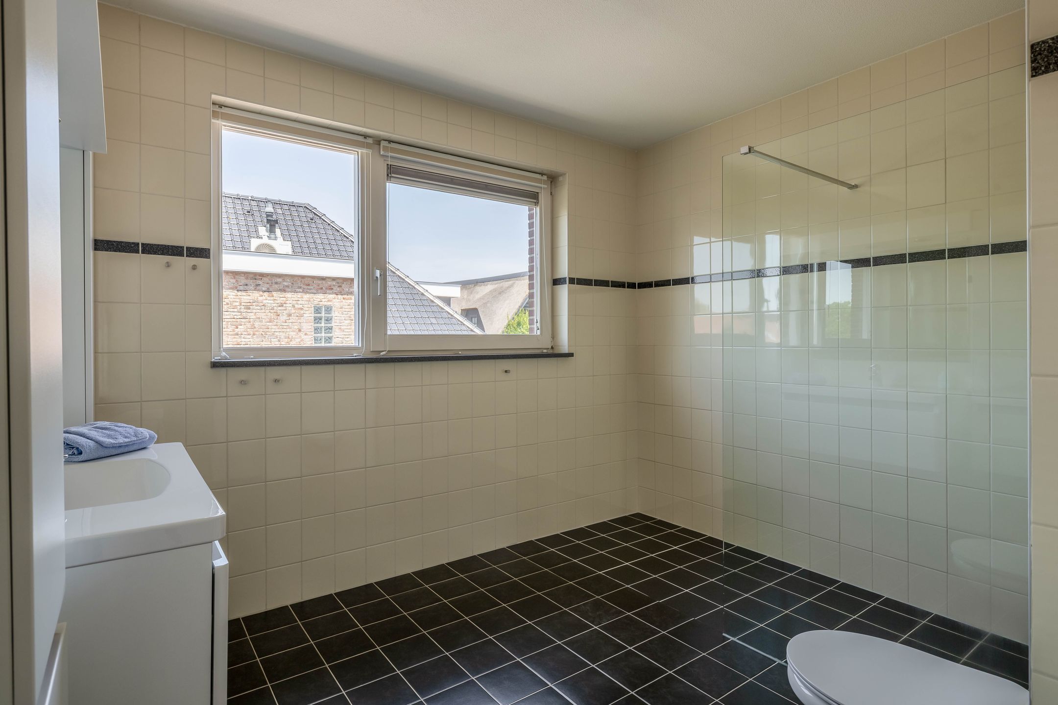 Photo 33 of Prins Hendrikstraat 66-D