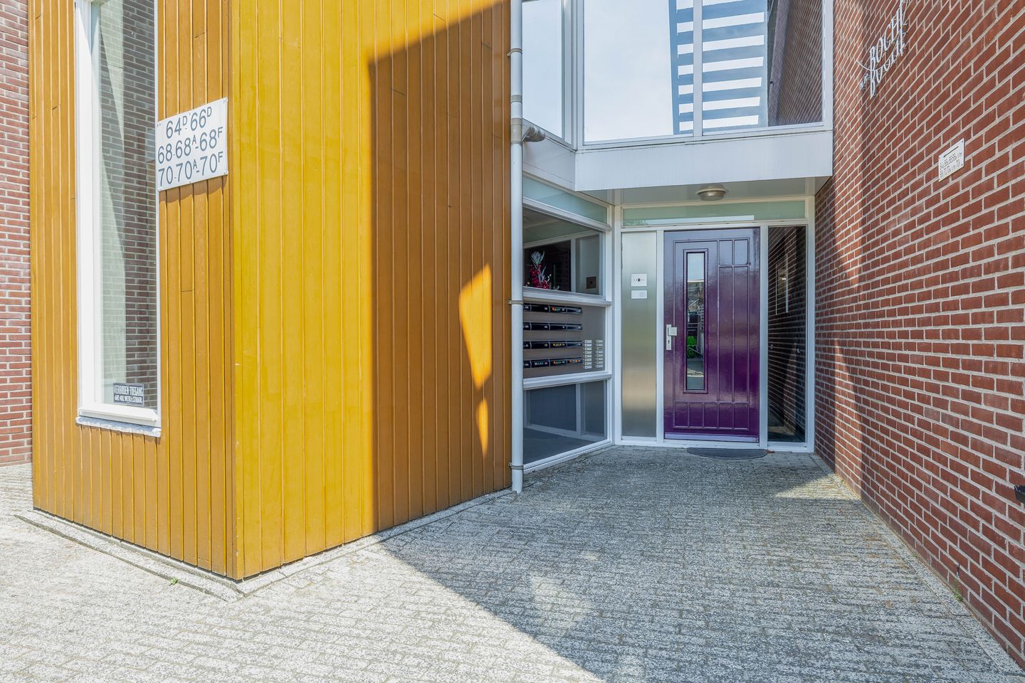 Photo 4 of Prins Hendrikstraat 66-D