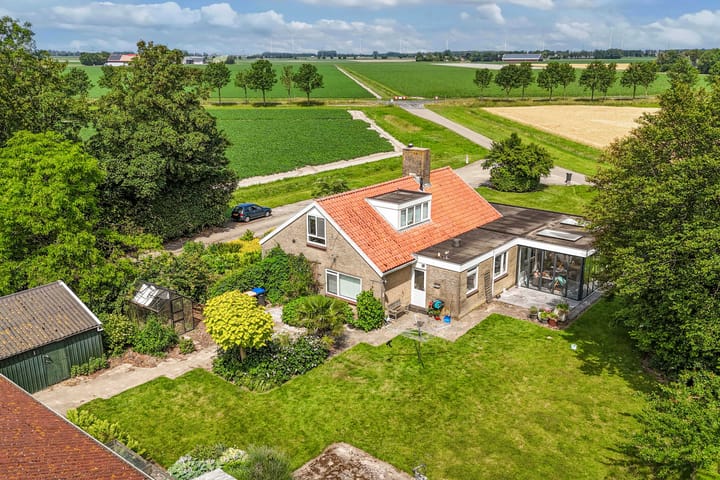 Vrijstaande woning te koop: Swifterringweg 15, Lelystad