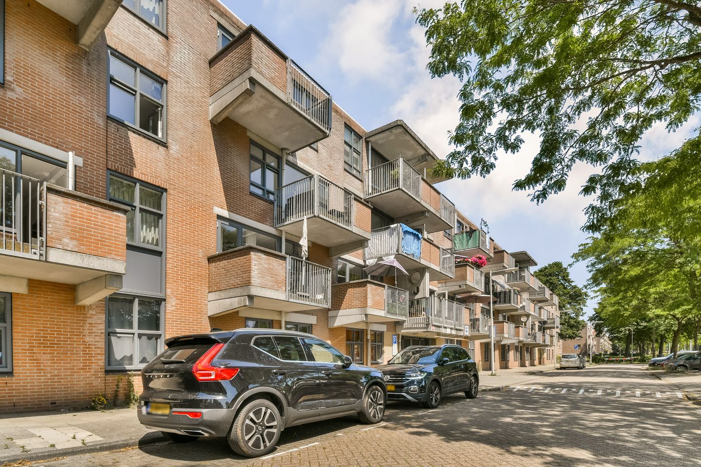 Photo 19 of Tielstraat 69