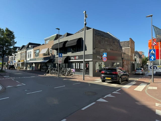 Bekijk foto 2 van Zeestraat 13