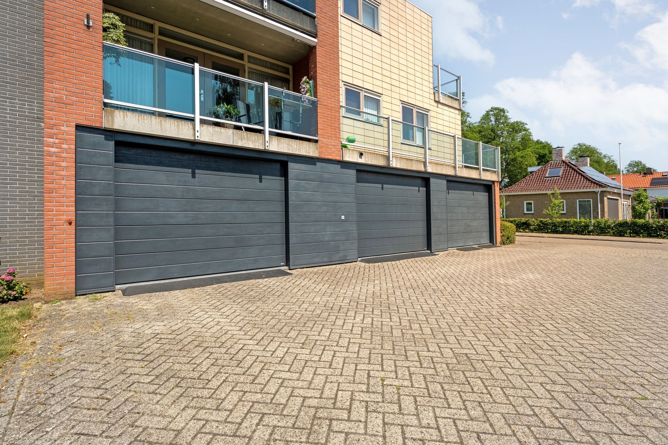 Photo 36 of Baron van Fridaghstraat 133