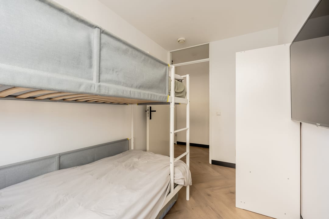 Photo 13 of Versteegstraat 19