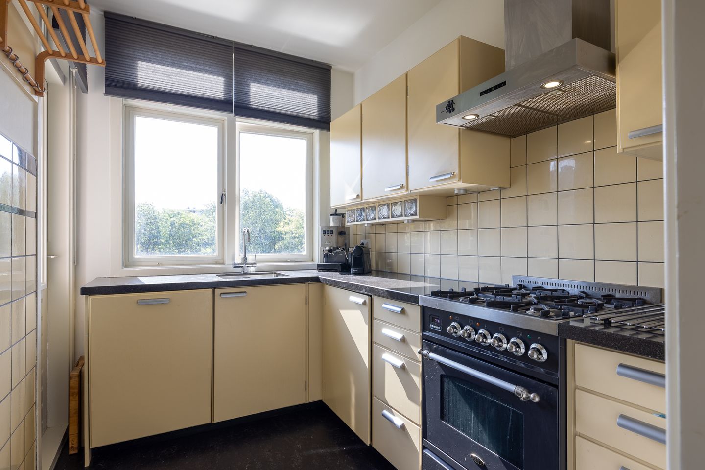 Photo 14 of Schepenstraat 20-C
