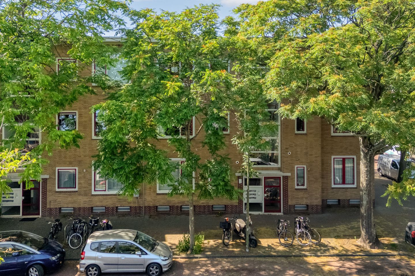 Foto 4 van Woudenbergstraat 83