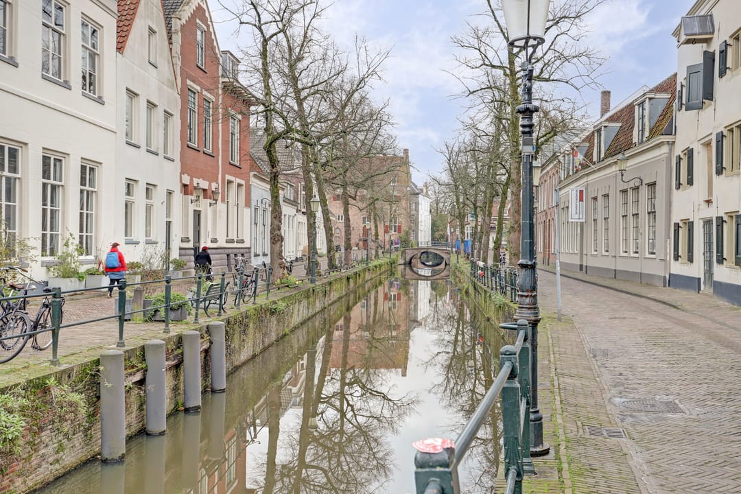 Photo 32 of Mooierstraat 39
