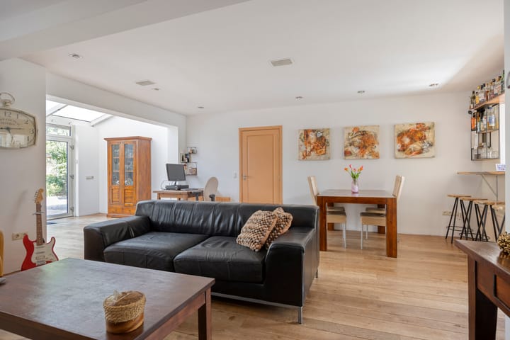 Hoekwoning te koop: Foxtrotstraat 1, Venray