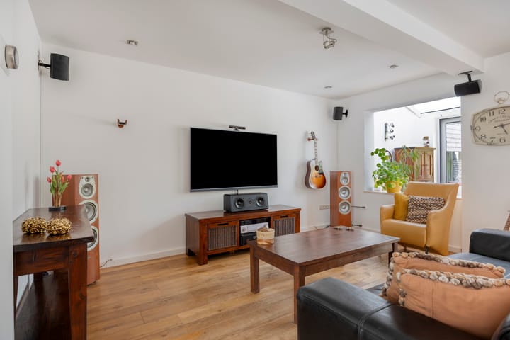 Hoekwoning te koop: Foxtrotstraat 1, Venray