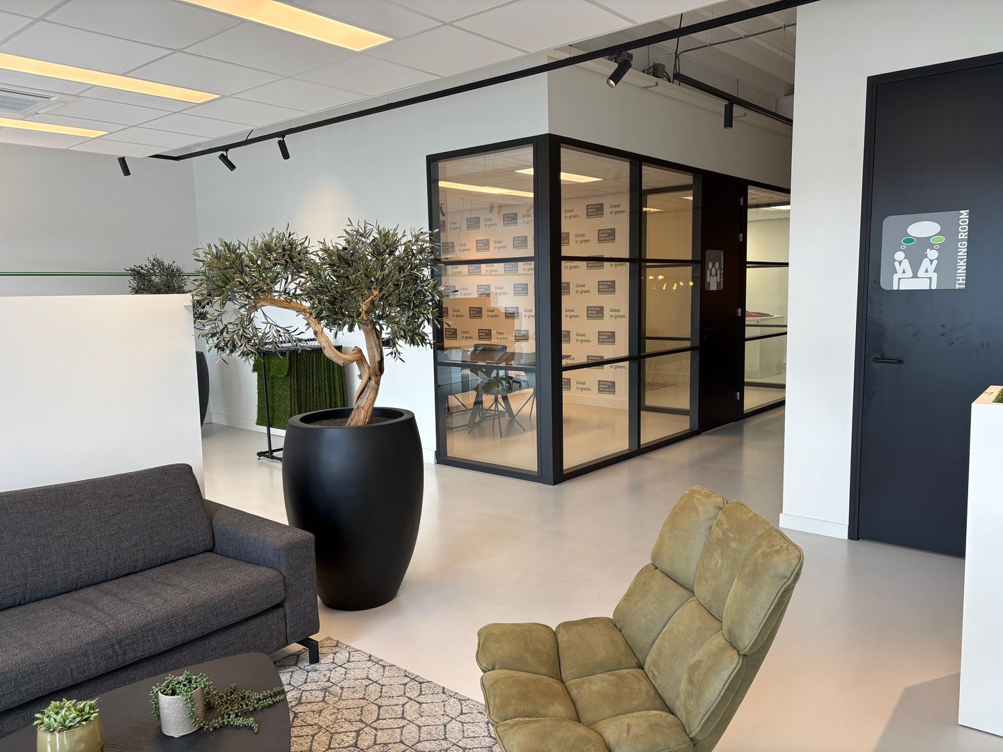 View photo 1 of Botterweg 12-M