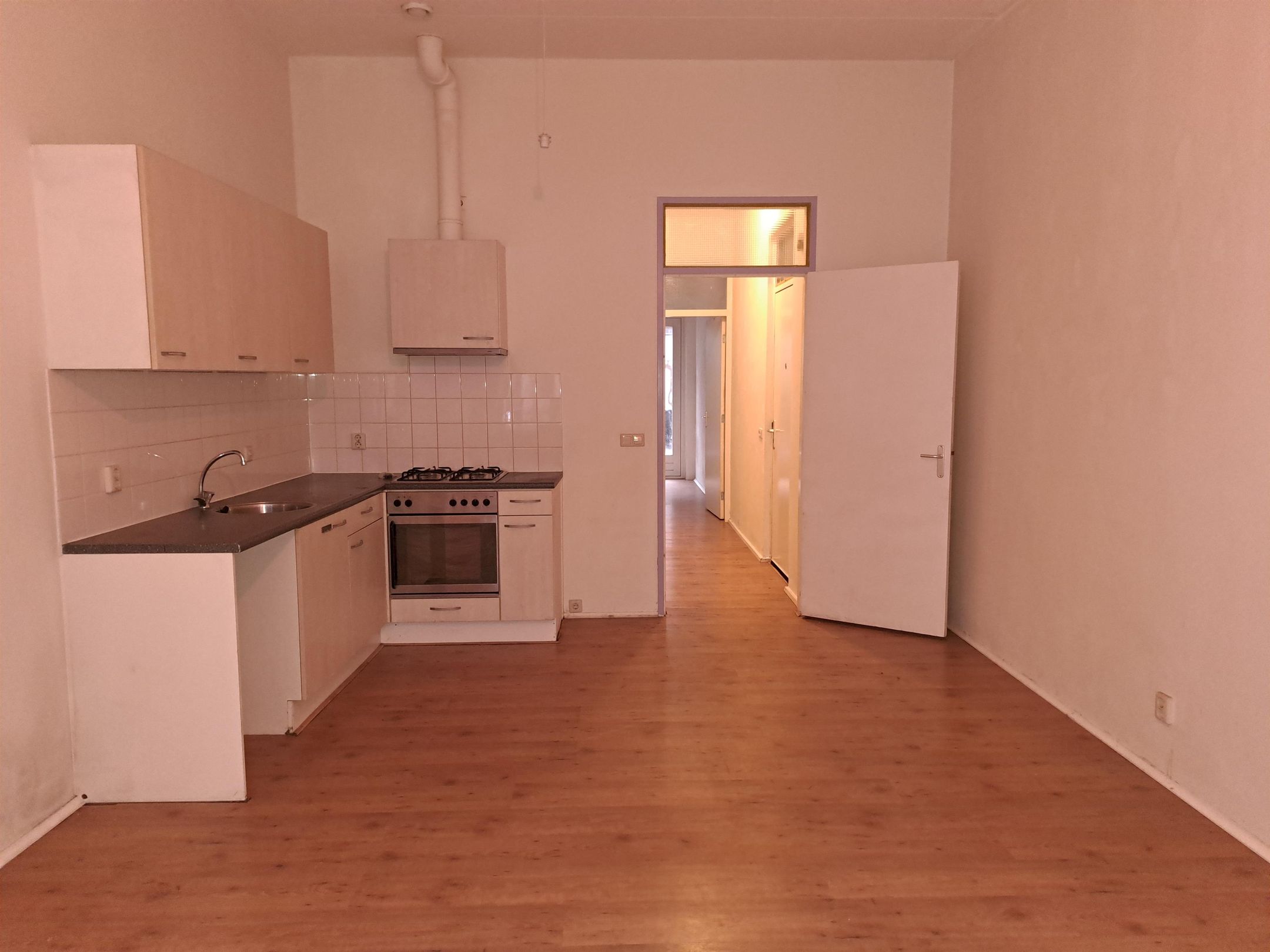Photo 3 of Sint Nicolaasstraat 27-A