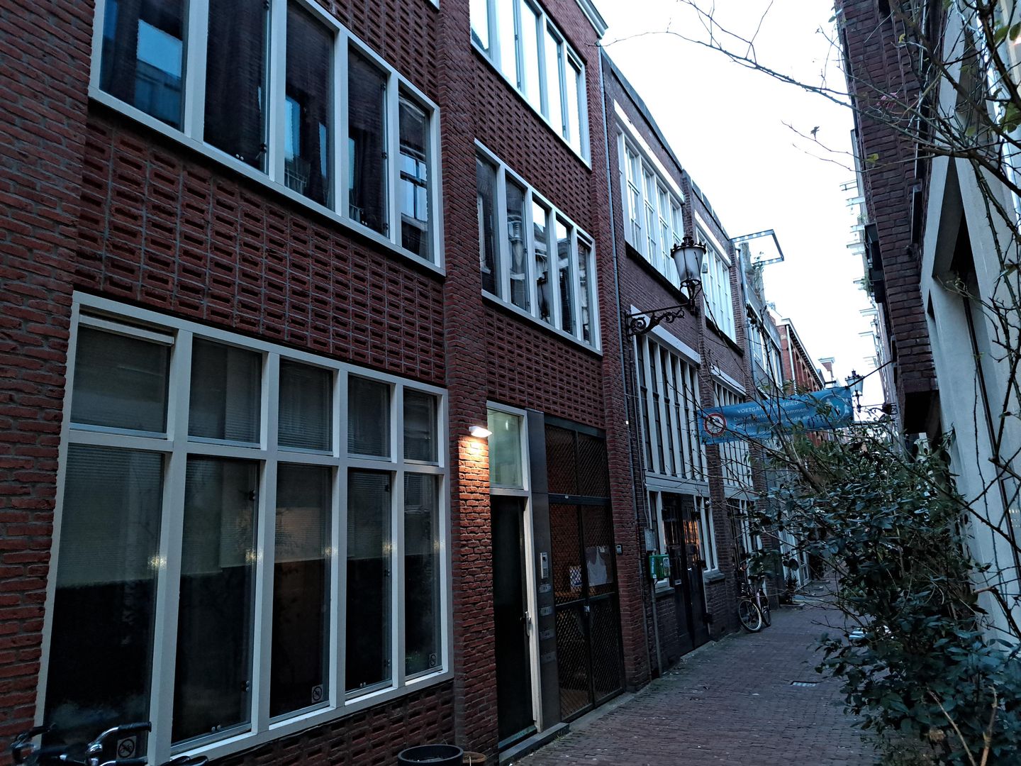 Photo 1 of Sint Nicolaasstraat 27-A