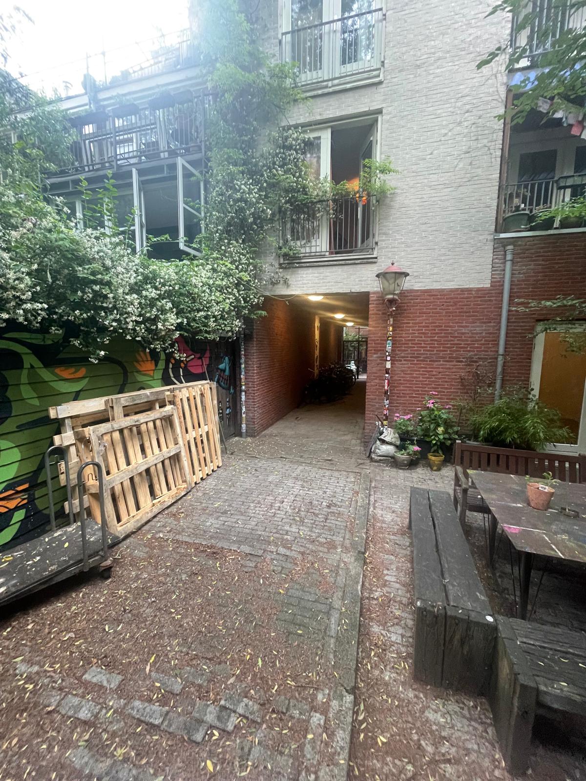 Photo 9 of Sint Nicolaasstraat 27-A