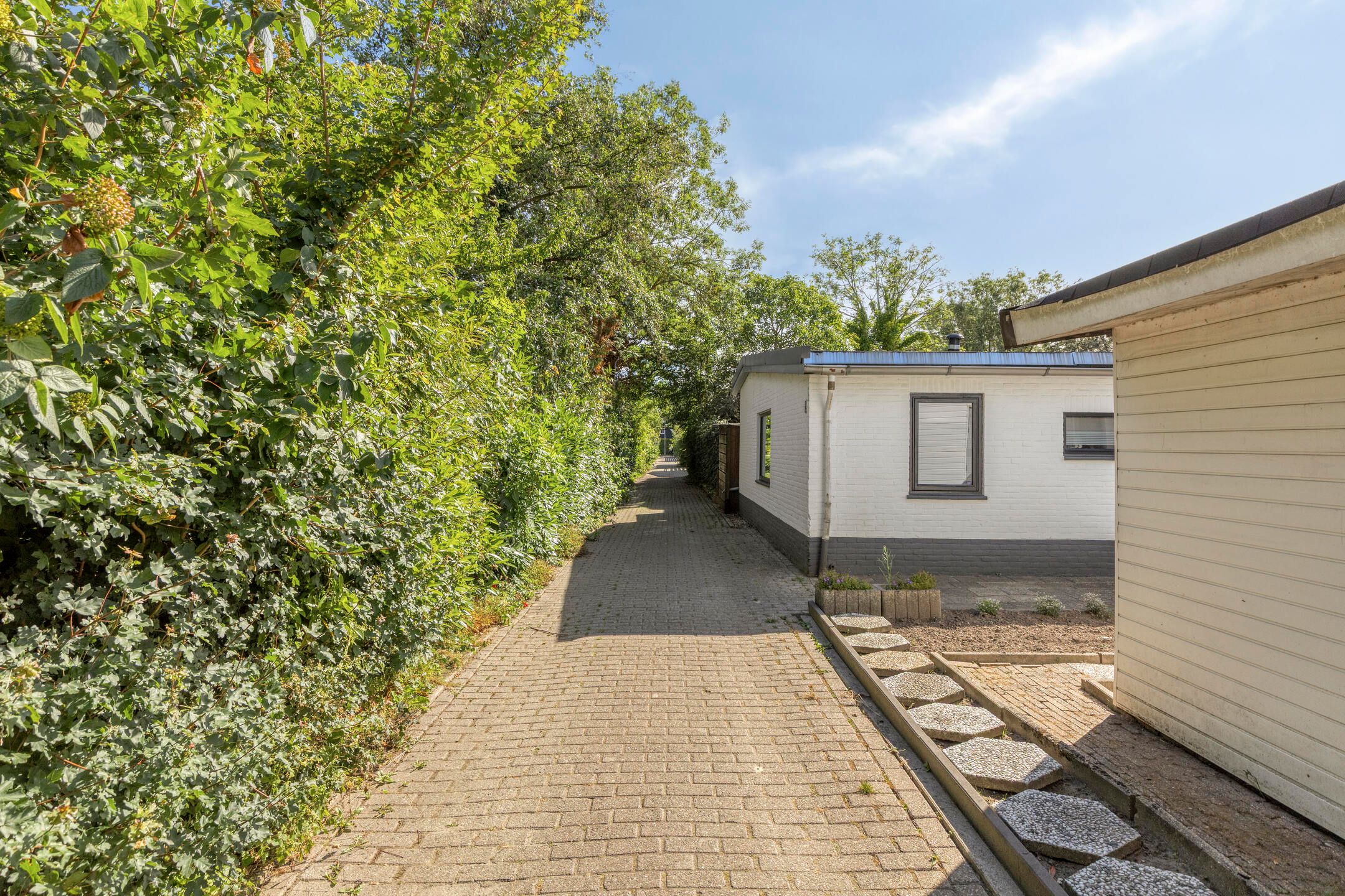 2-bedroom freehold villa in Bruinisse — photo 5 of 5