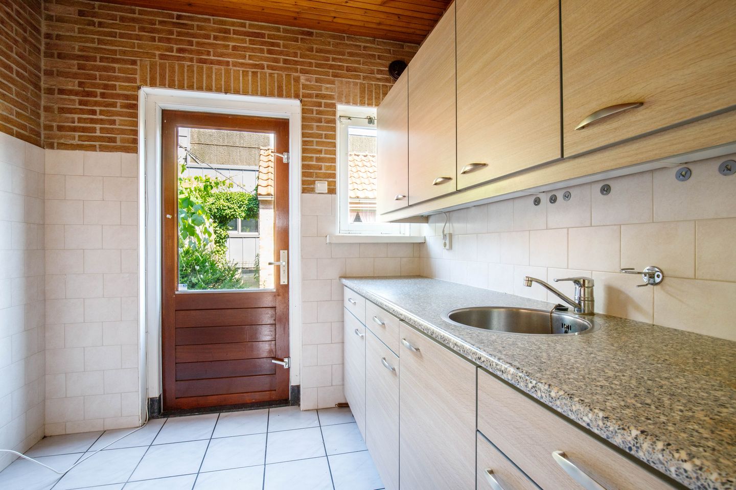 Photo 10 of Havenstraat 3-B