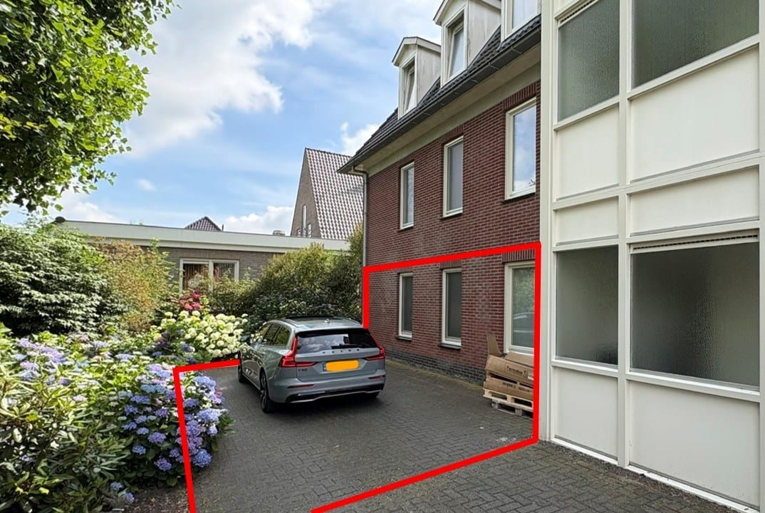 Foto 36 van Spoorstraat 2-01