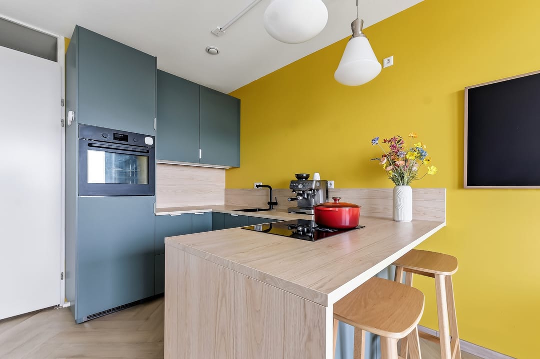 Photo 11 of Waldorpstraat 1752