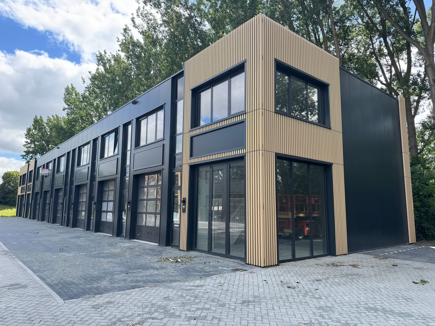 View photo 2 of Ringweg 285