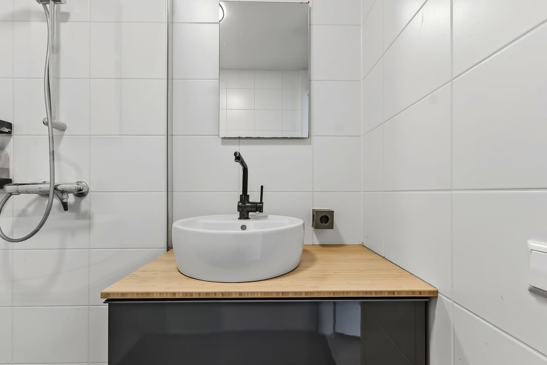 Photo 32 of Waldorpstraat 1752