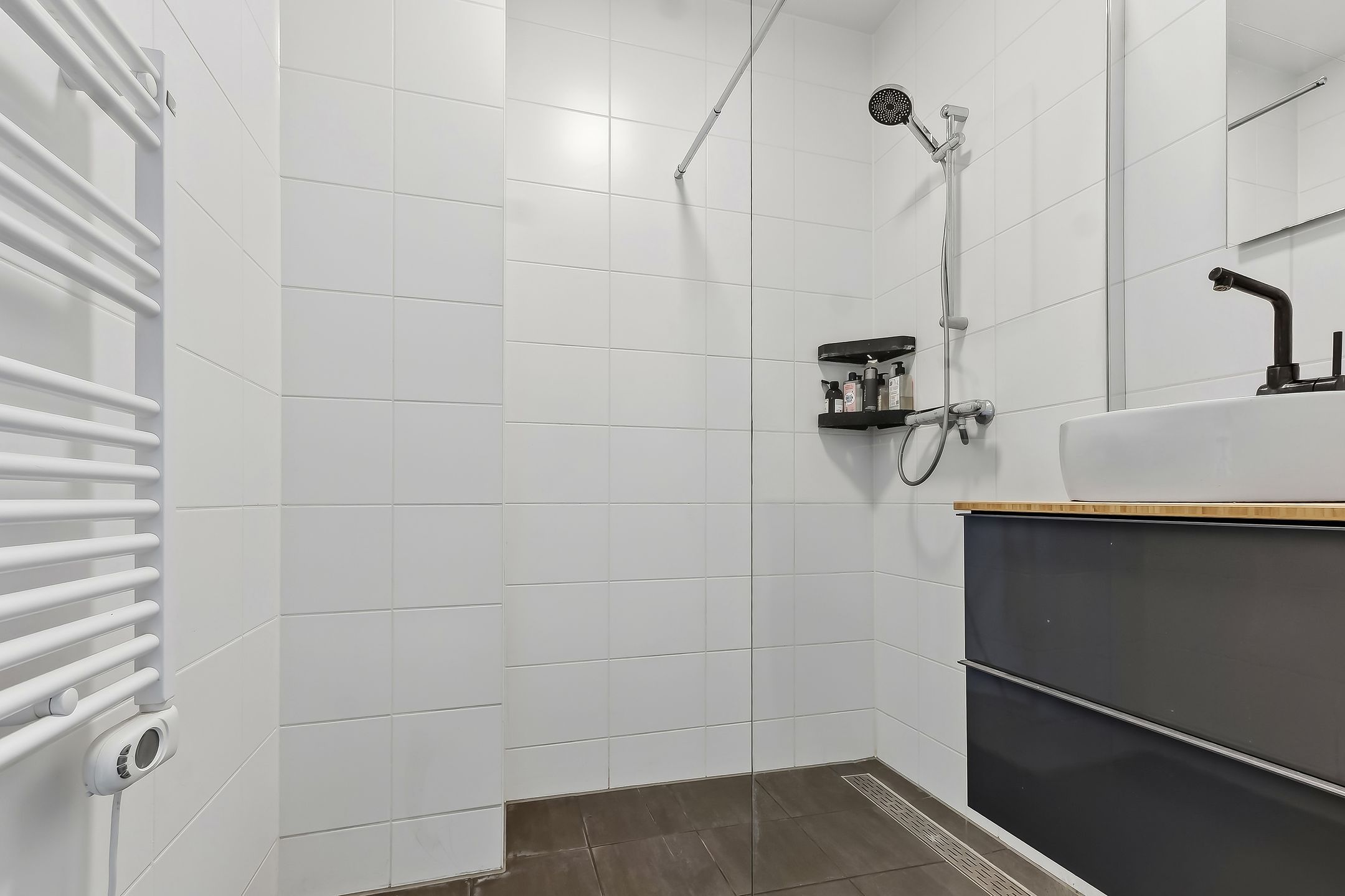 Photo 33 of Waldorpstraat 1752