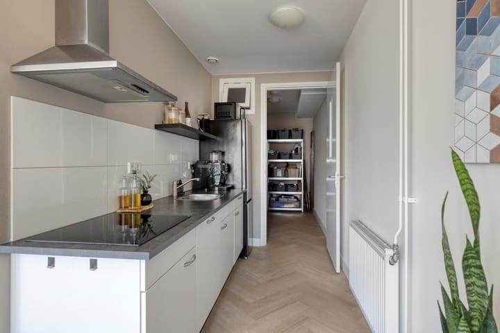 Photo 3 of Baroniestraat 109-A