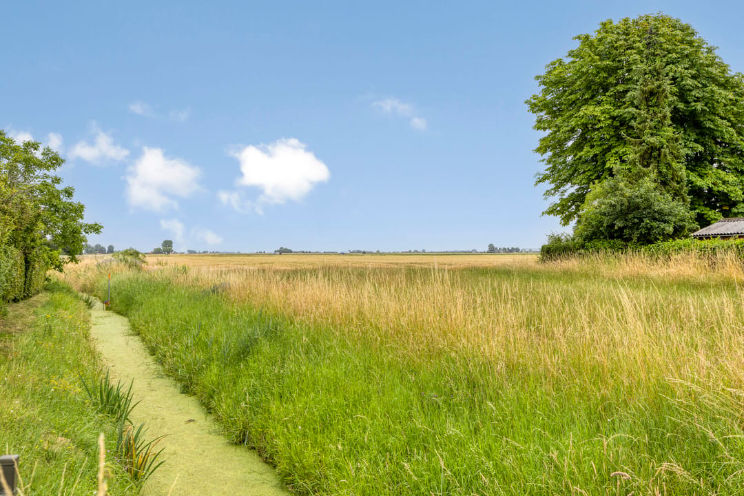 Photo 56 of Eeweg 24