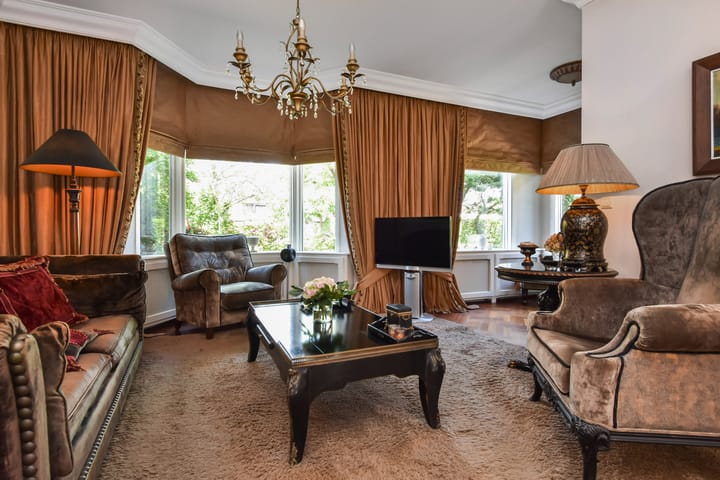 Hoekwoning te koop: Van Hoeylaan 31, 'S-Gravenhage