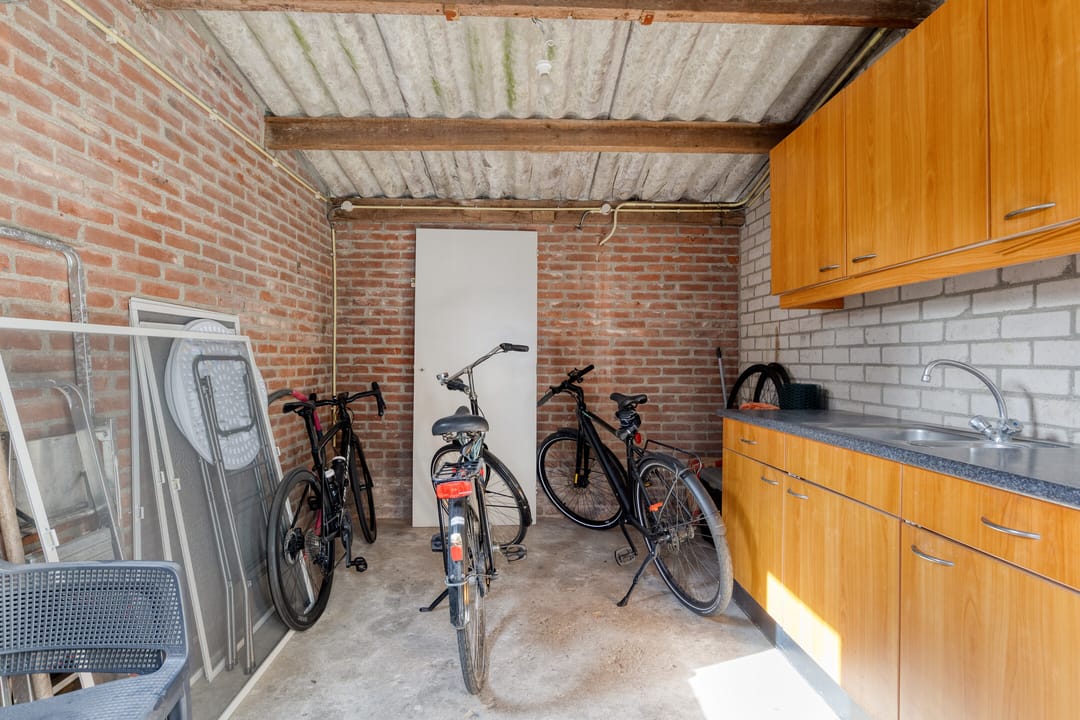 Photo 23 of Reinout van Valkenburgstraat 20