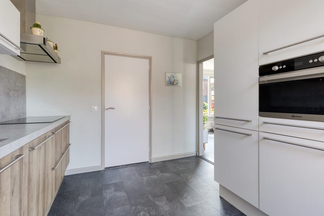 Photo 8 of Reinout van Valkenburgstraat 20