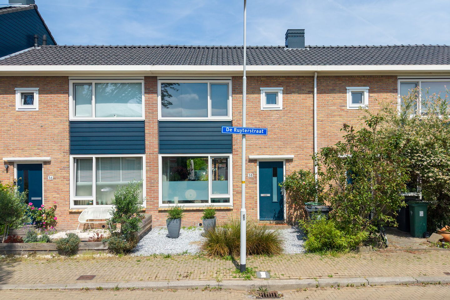 Foto 4 van De Ruyterstraat 38