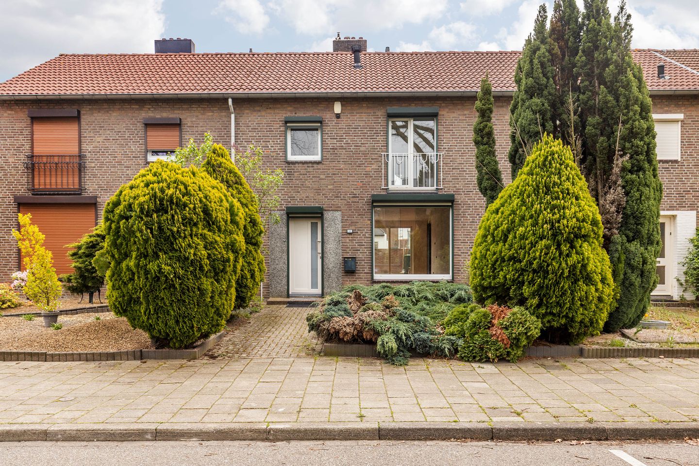 Foto 1 van Mgr. Claessensstraat 50