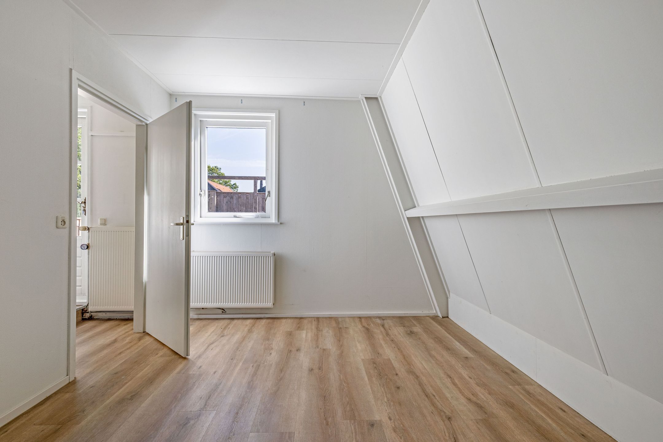 Photo 18 of Midstraat 114-B
