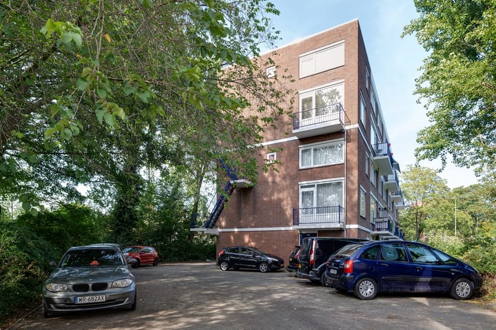 Appartement te koop: S.M. Hugo van Gijnweg 255, Dordrecht