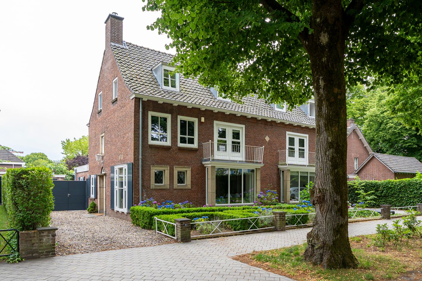 Foto 1 van Burgemeester Mutsaersstraat 22