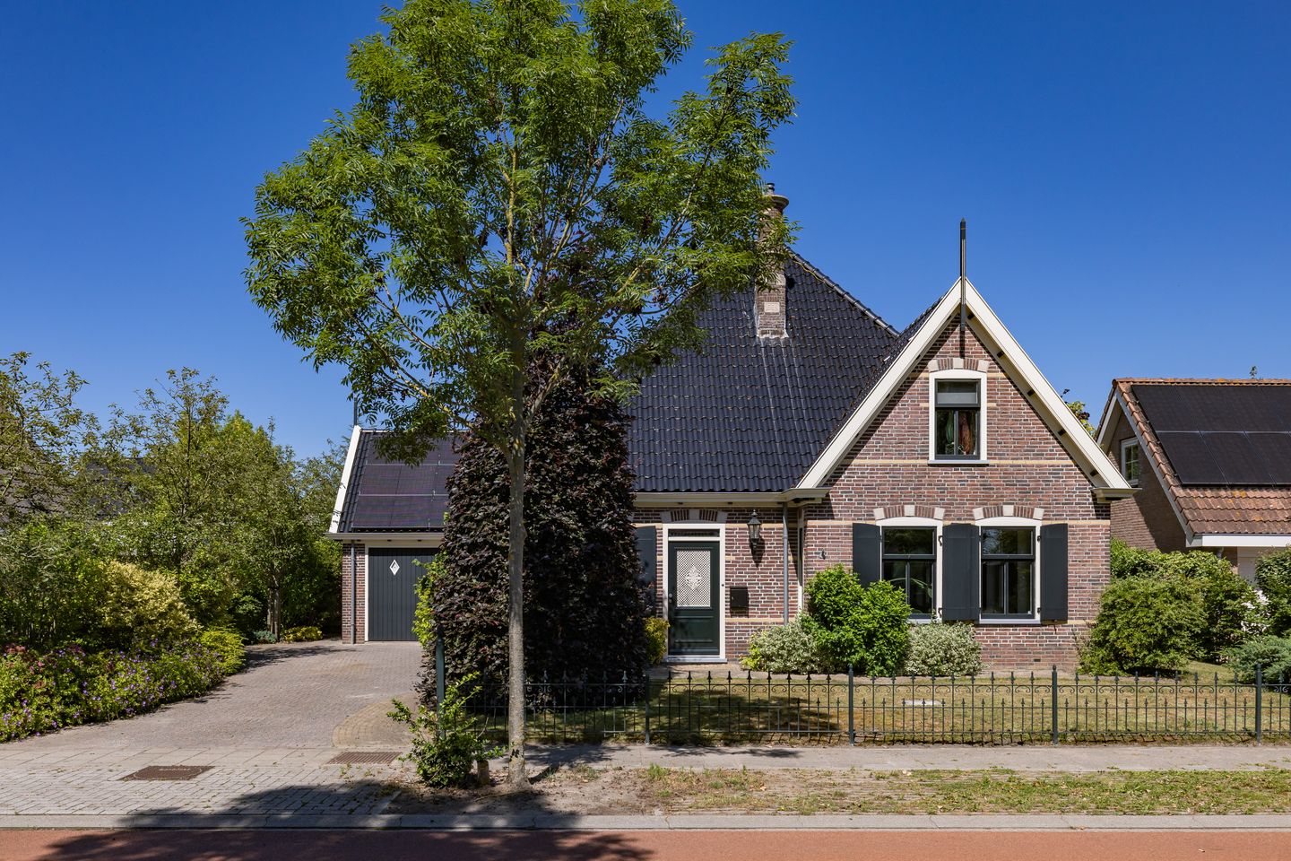 Foto 1 van Graslaan 8