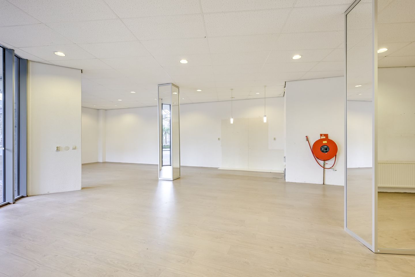 View photo 4 of Het Kant 45